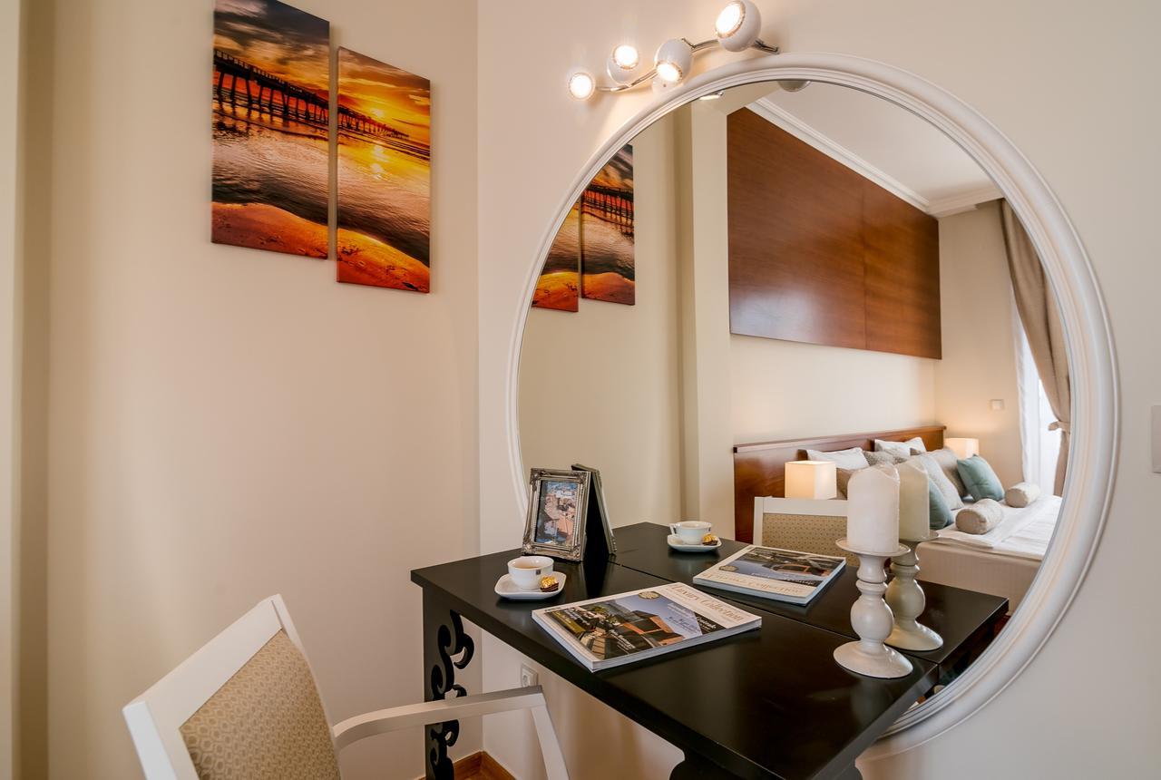 Hedera Residences - Kumbor 헤르섹 외부 사진