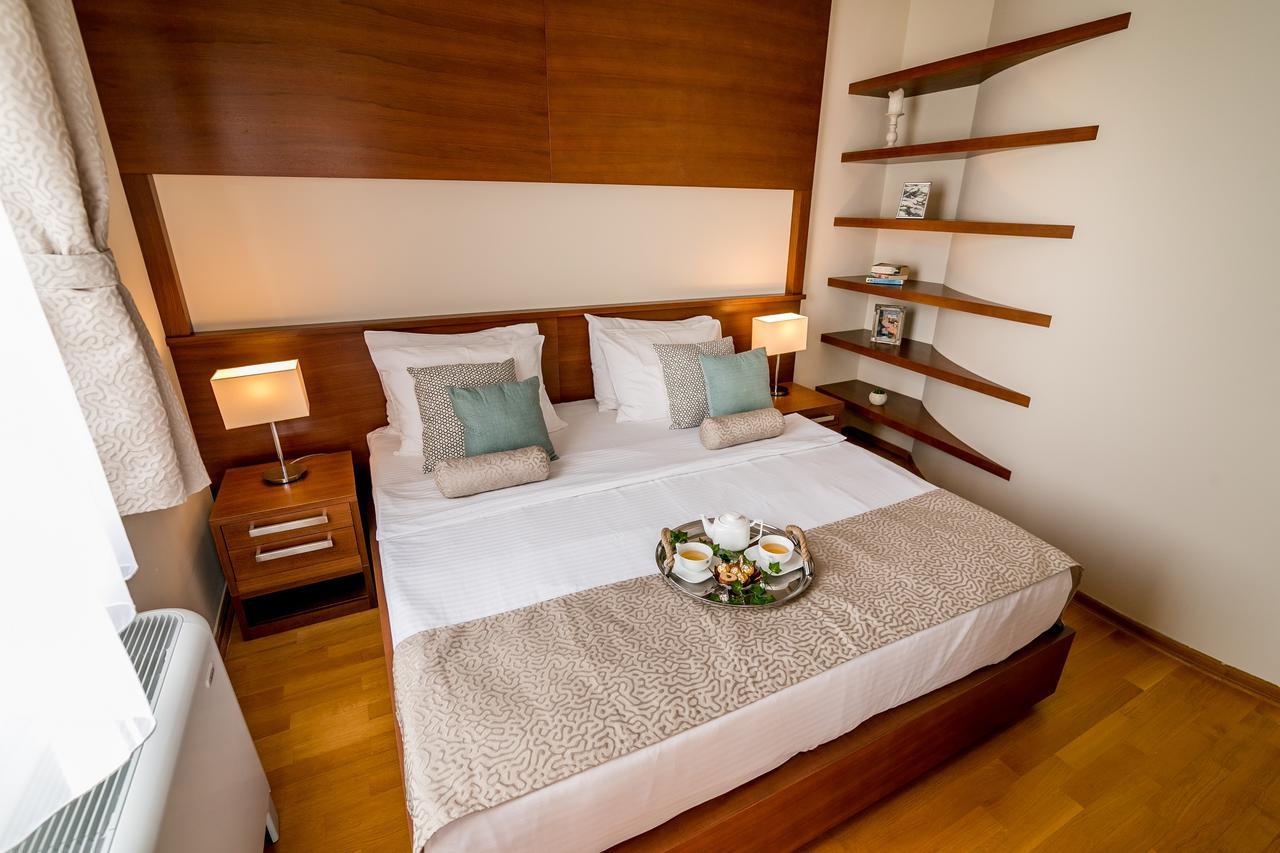 Hedera Residences - Kumbor 헤르섹 외부 사진