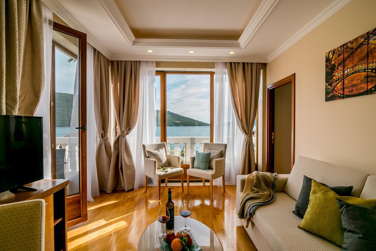 Hedera Residences - Kumbor 헤르섹 외부 사진