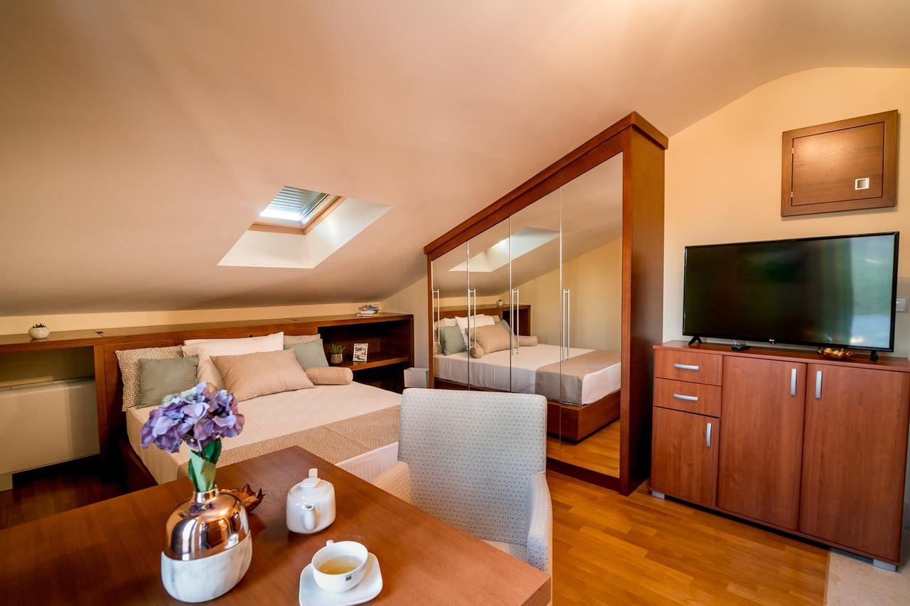 Hedera Residences - Kumbor 헤르섹 외부 사진