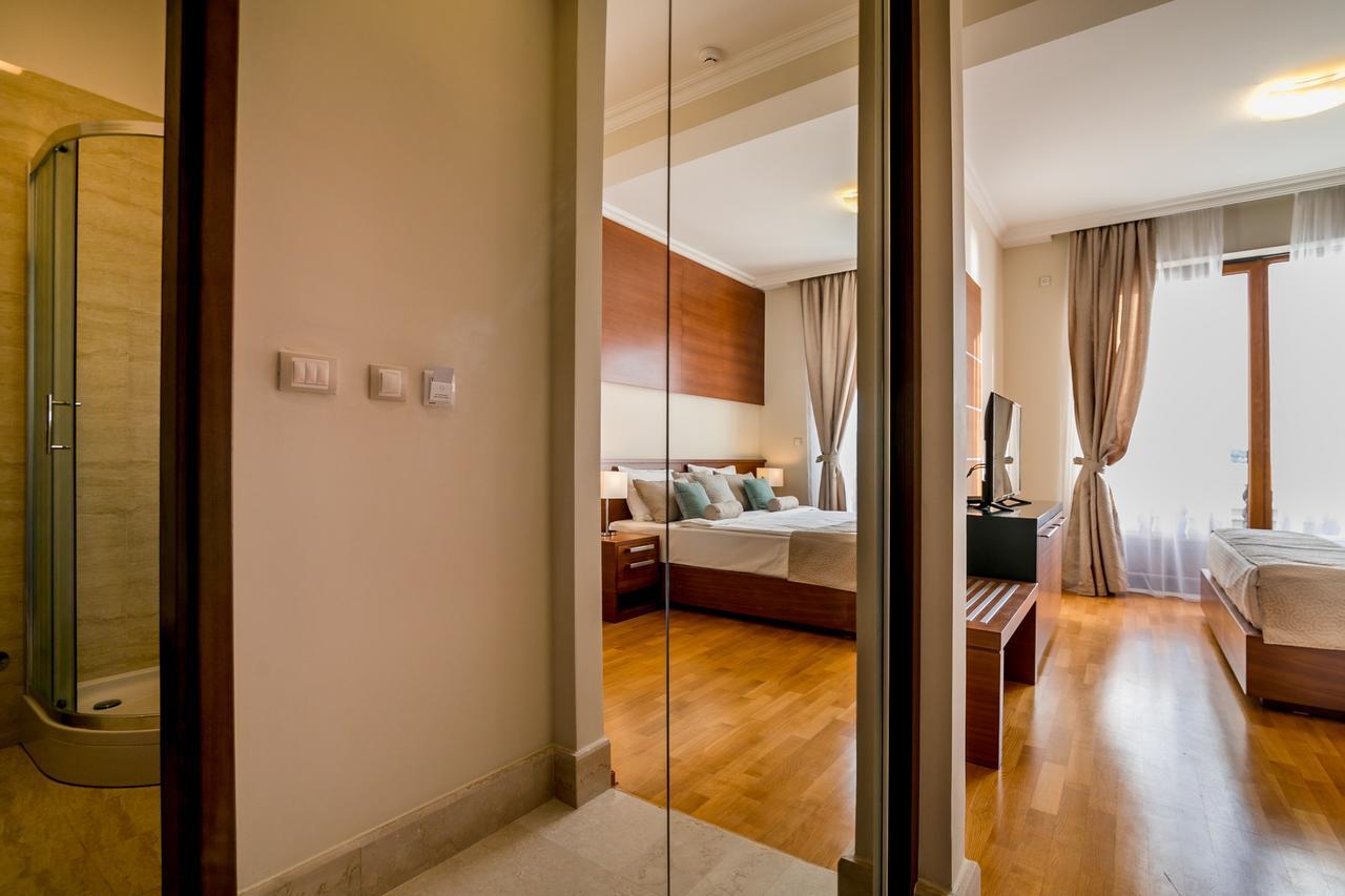 Hedera Residences - Kumbor 헤르섹 외부 사진